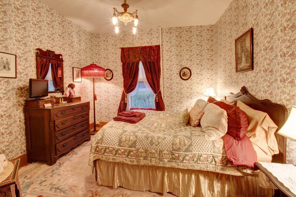 Margaretville Mountain Inn B&B Екстериор снимка
